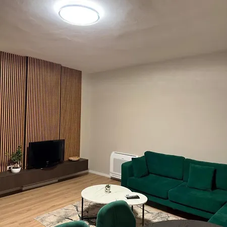 Petalier Apartamento *